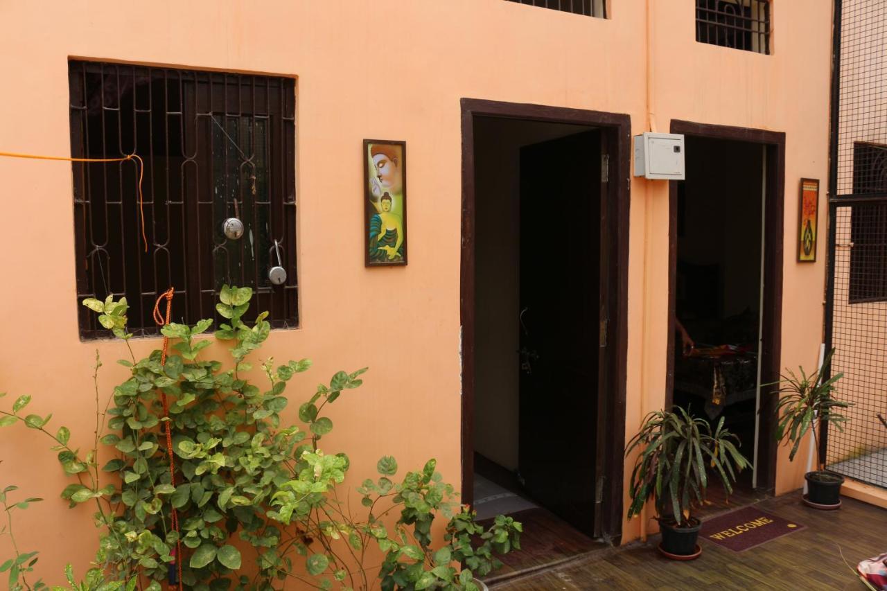 Mother Hostel Benares Buitenkant foto
