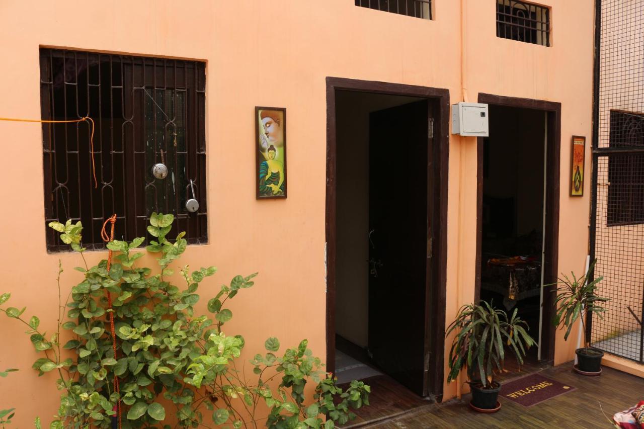Mother Hostel Benares Buitenkant foto